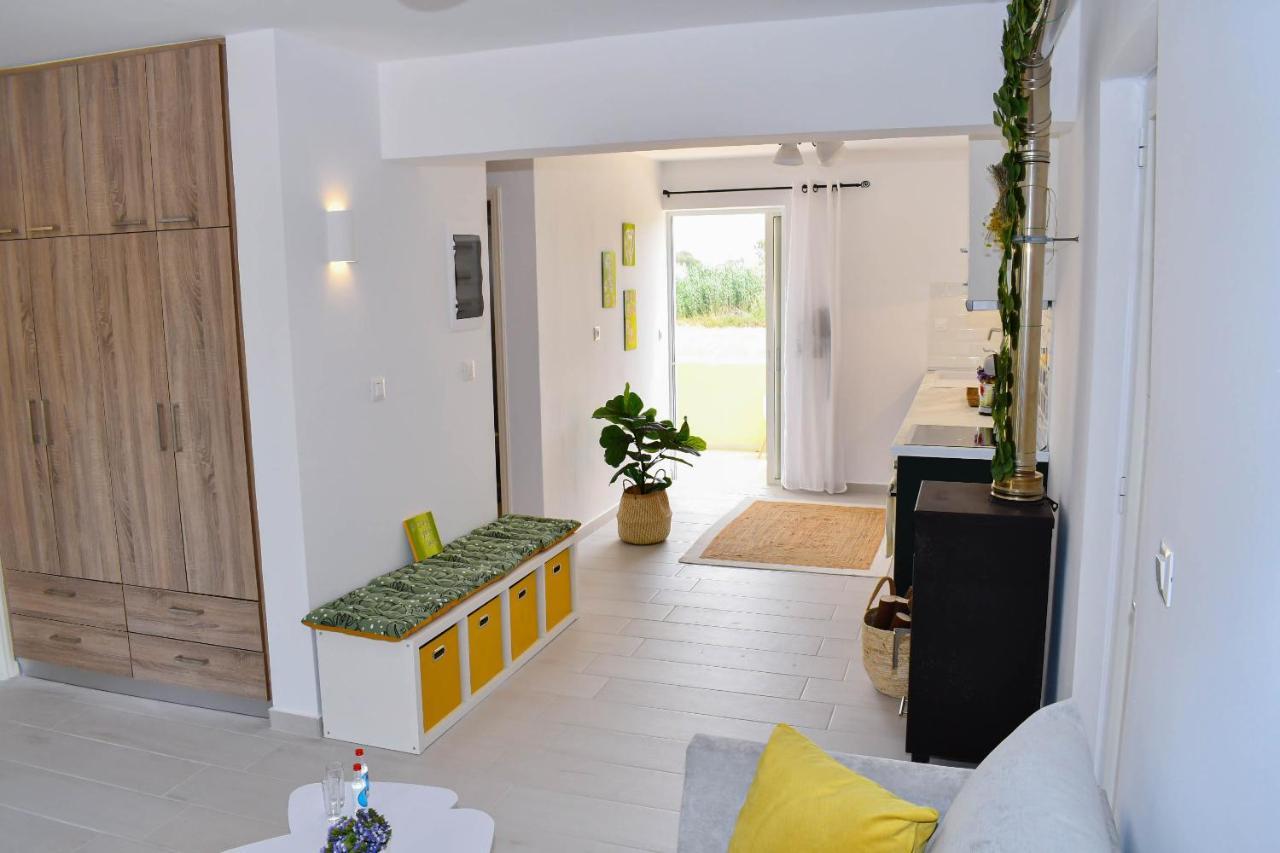 2 Bedroom Apartment Lambisea คอสทาวน์ ภายนอก รูปภาพ