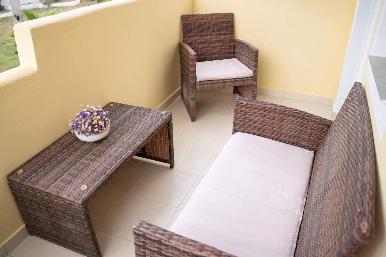 2 Bedroom Apartment Lambisea คอสทาวน์ ภายนอก รูปภาพ
