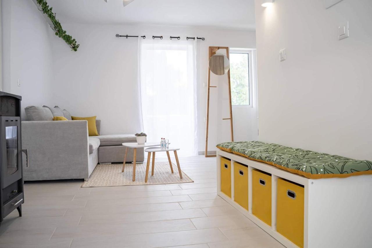 2 Bedroom Apartment Lambisea คอสทาวน์ ภายนอก รูปภาพ